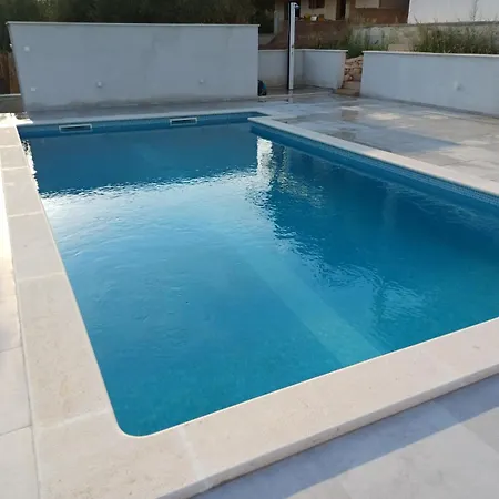 Pool Costela בית אירוח