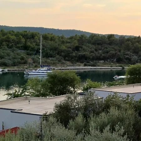 Pool Costela ביליצה